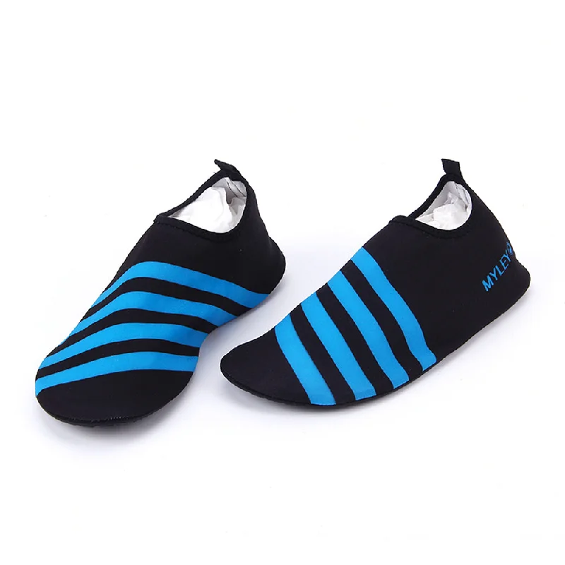 Men's water shoes beach gray-2017 New style Water Sports  Slip on Men Women Surf Aqua Beach Water Socks Adult Diving Boots Wet Suit Shoes Blue Stripes