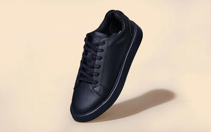 Unisex leather shoes lightweight black-Classic Solids : Black