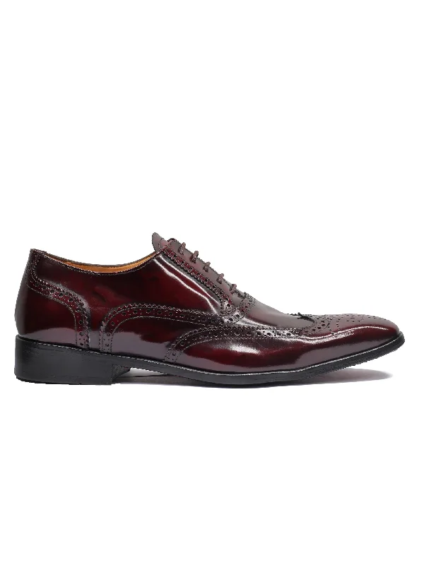 Unisex leather shoes lightweight black-POLISHED CALF LEATHER BROGUES IN BURGUNDY