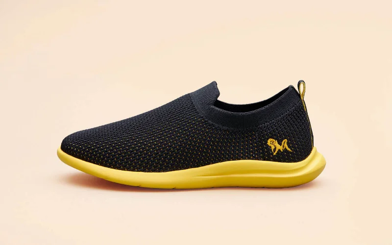 Men's casual shoes soft leather-Spotlight Slip Ons : Hale Black / Yellow Sole