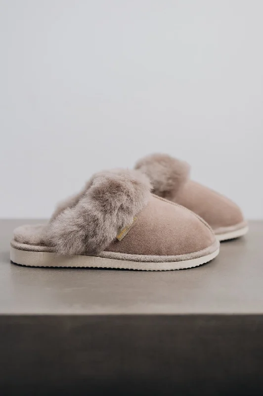 Men's casual shoes everyday black-Women's Sheepskin Mule Slippers | GWEN